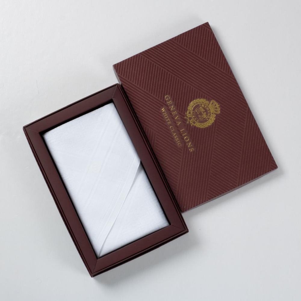 شماغ جينيفا ليونز الأبيض كلاسيك إنجليزي 5 شماغ جينيفا ليونز الأبيض كلاسيك إنجليزي رجالي بخامة فاخرة مع علبة أنيقة