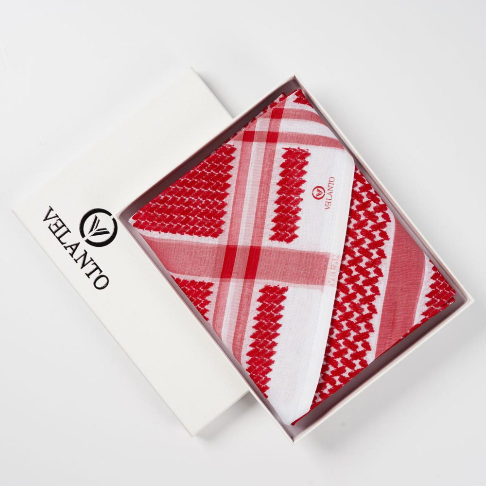 شماغ فلانتو VELANTO كاجول 2 شماغ فلانتو VELANTO كاجول أحمر رجالي بتصميم عصري ونقشة سعودية مع علبة أنيقة